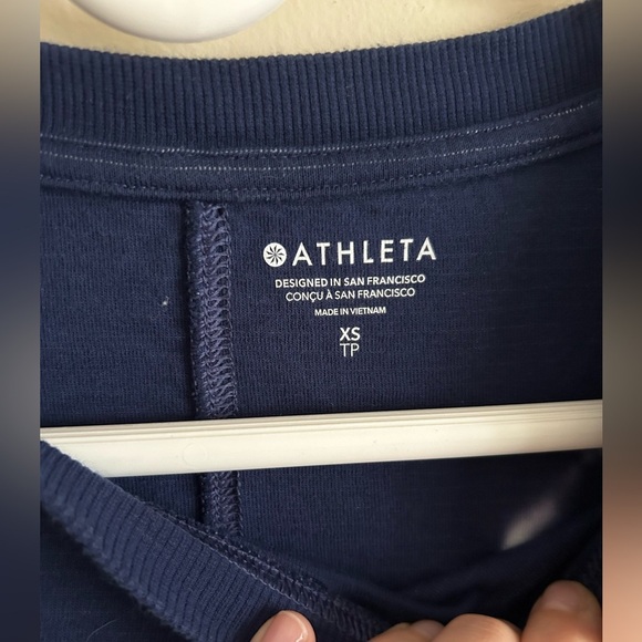 Athleta Sundown Sweatshirt Navy Blue Tie Dye Size XS - Picture 4 of 7